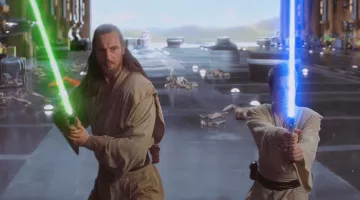 The lightsaber of qui-Gon Jinn (Liam Neeson) in Star Wars II : attack of The clones