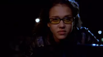 Les lunettes de Max (Jessica Alba) dans Dark Angel