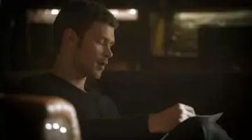 Klaus Mikaelson's (Joseph Morgan) Zara's sweat in The Originals S1E9