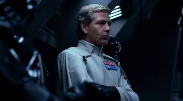 The uniform of Orson Krennic (Ben Mendelsohn) in Roque One : A Star Wars Story