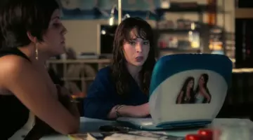 Apple iBook G3 Laptop in Girlboss