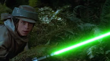 La espada de Luke Skywalker (Mark Hamill) en Star Wars VI: El retorno del Jedi