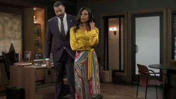 Falda Maxi de rayas metálicas de punto de ganchillo Missoni Mare llevada por Dani Dupree (Karla Cheatham Mosley) tal como se ve en Más allá de las puertas (S02E184)