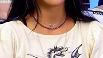 Viaje de prensa 2026 Malina Weissman Dragon Baby Tee