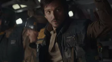 The complete outfit in vest Cassian Andor (Diego Luna) in Rogue One : A Star Wars Story