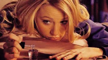 Serena Van Der Woodsen (Blake Lively) Clou de la couche de base dans Gossip Girl