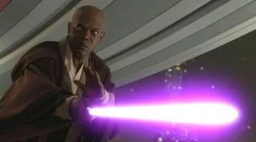 The lightsaber of Mace Windu (Samuel L. Jackson) in Star Wars II : attack of The clones