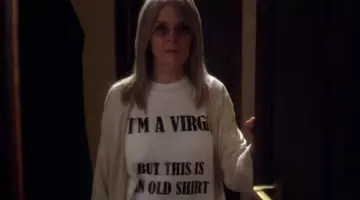The t-shirt of Diane Keaton (Sister Mary) in The Young Pope