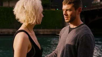 The sweater Will Gorski (Brian J. Smith) in Sense8 season 2