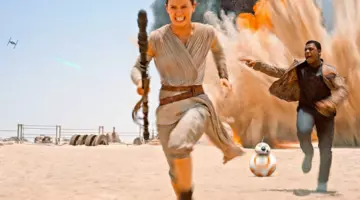 les boots de Finn (John Boyega) dans Star Wars VII : Le réveil de la force