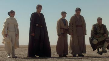 La túnica de Anakin Skywalker (Hayden Christensen) en Star Wars II: El ataque de los clones