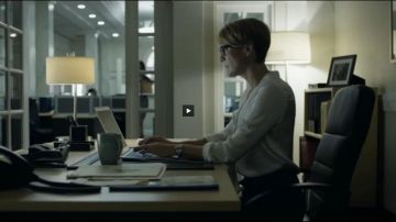 The MacBook Air of Claire Underwood (Robin Wright) in House of Cards