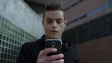 El Samsung Galaxy S5 de Elliot Alderson (Rami Malek) en Mr.Robot