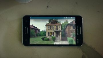 El teléfono Samsung Galaxy en Don't Breathe: The House of Darkness