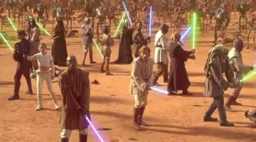 les bottes de Padme Ami­dala (Na­tha­lie Port­man) dans Star Wars I : L'attaque des clones