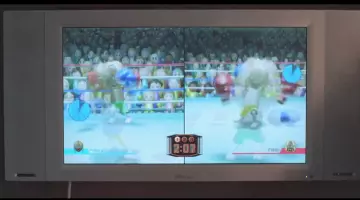 The LCD tv Norcent Mason (Ellar Coltrane) in Boyhood