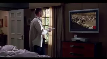 La télévision plasma Panasonic de John Smith (Brad Pitt) dans Mr. et Mrs. Smith