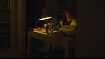 The landline phone white Anna Morales (Jessica Chastain) in "A Most Violent Year"