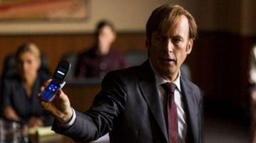 The phone of Jimmy Mcgill (Bob Odenkirk) in Better Call Saul