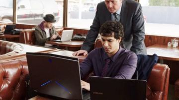 The alienware laptop of Walter O'brien (Elyes Gabel) in Scorpio