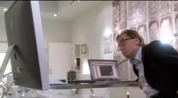 the laptop of Cal Lightman (Tim Roth) in Lie to me