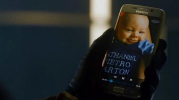 The mobile phone seen in Avengers The age of Ultron