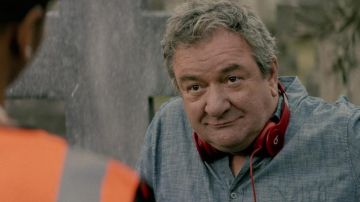 Beats headphones red seen in 100 Streets