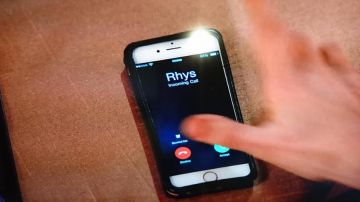 The mobile phone of Margot Bishop's (Sonya Walger) in The catch