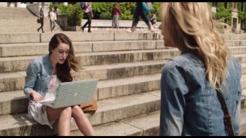 The MacBook Pro 15 Apple seen in the Friend Request