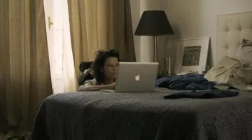 The notebook of Anne (Juliette Binoche) in Them