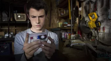 The Polish blue on the tapes in 13 Reasons Why