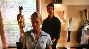 L'enceinte colonne de Steve (Edward Norton) dans Braquage à l'italienne