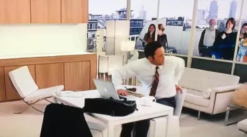 The laptop of Dan Trunkman (Vince Vaughan) in Jet Lag