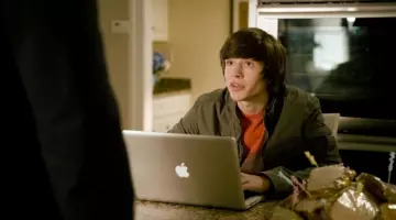 The laptop Tyler Sanders (Matt Prokop) in The forest counter-attack