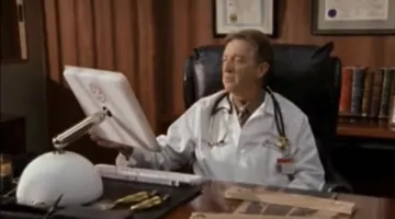 The computer of Bob Kelso (Ken Jenkins) in Scrubs