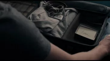 The Apple iPod seen in The Hollars