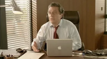 El ordenador de Jean-Pierre Ménard (Christian Clavier) en El precio a pagar