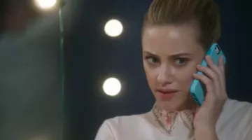 Le téléphone portable de Betty Cooper (Lili Reinhart) dans Riverdale