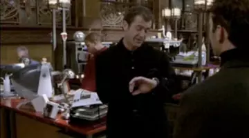 The computer iMac G4 seen in What women want