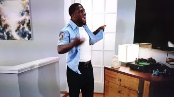 La consola xbox de Ben Barber (Kevin Hart) en la prueba 2