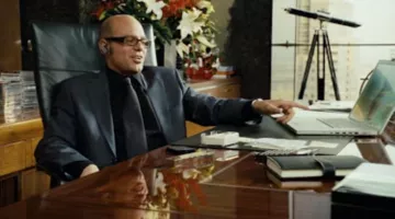 The computer of Ian Hawke (David Cross) in Alvin and the chipmunks