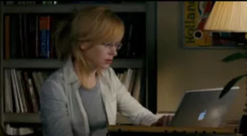 The laptop of Silvia Broome (Nicole Kidman) in The interpreter