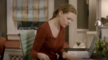 The apple notebook of Jane Nichols (Katherine Heigl) in 27 dresses