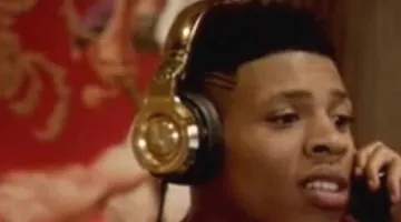 The audio headset of Hakeem Lyon on Empire