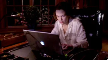 The Apple notebook of Joanna Eberhart (Nicole Kidman) And the man created the woman