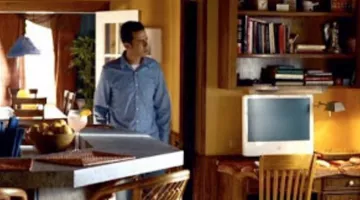 The computer of Martha Durand (Meg Ryan) in My spy preferred