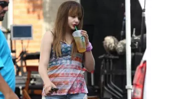 the top american flag Teri (Chloe Grace Moretz) in Equalizer
