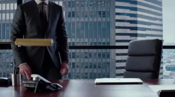 The Apple MacBook pro computer Christian Grey (Jamie Dornan) in Fifty Shades of Grey