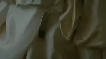 The laptop Sanyo Carrie Bradshaw (Sarah Jessica Parker) in Sex and the City