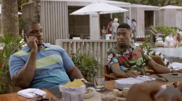 Vernon (Donovan W. Carter) Apple iPhone 6 plus smartphone en Ballers S01E05